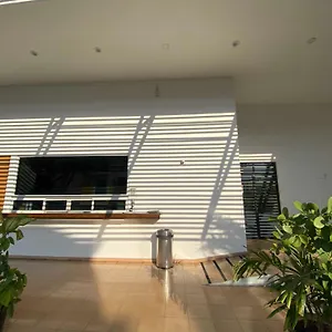 Anah By Flores Vacation Apartment